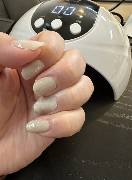 きれいに仕上がったohoraネイル